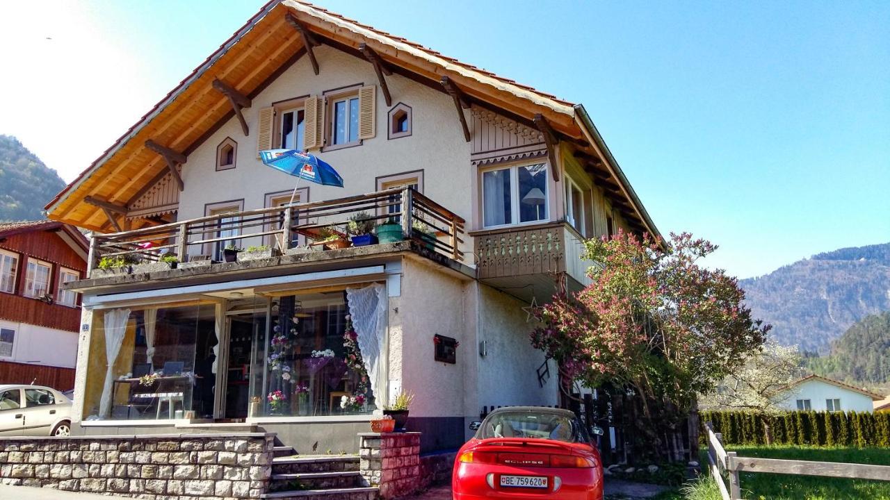 Swiss Holiday House Wilderswil Buitenkant foto
